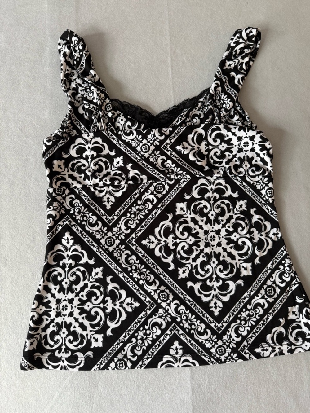 White House Black Market Camisole Black & White Patterned Women's Lace Top Small